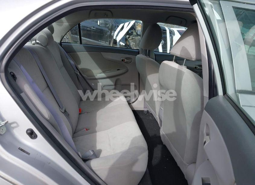 Photo 8 of 2009 Toyota Corolla LE (VIN 2T1BU40E09C173584)