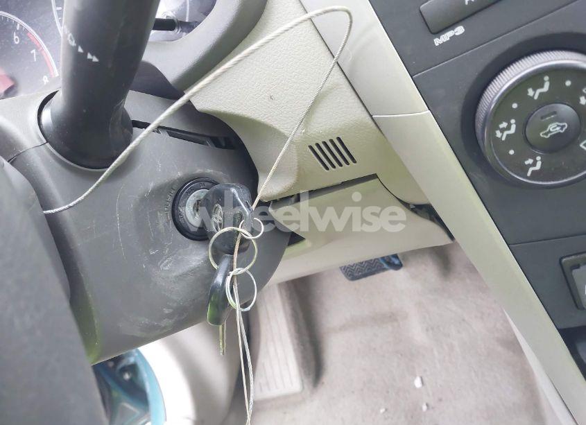 Photo 11 of 2009 Toyota Corolla LE (VIN 2T1BU40E19C031325)