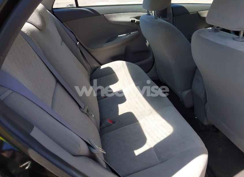 Photo 8 of 2009 Toyota Corolla LE (VIN 2T1BU40E19C080007)