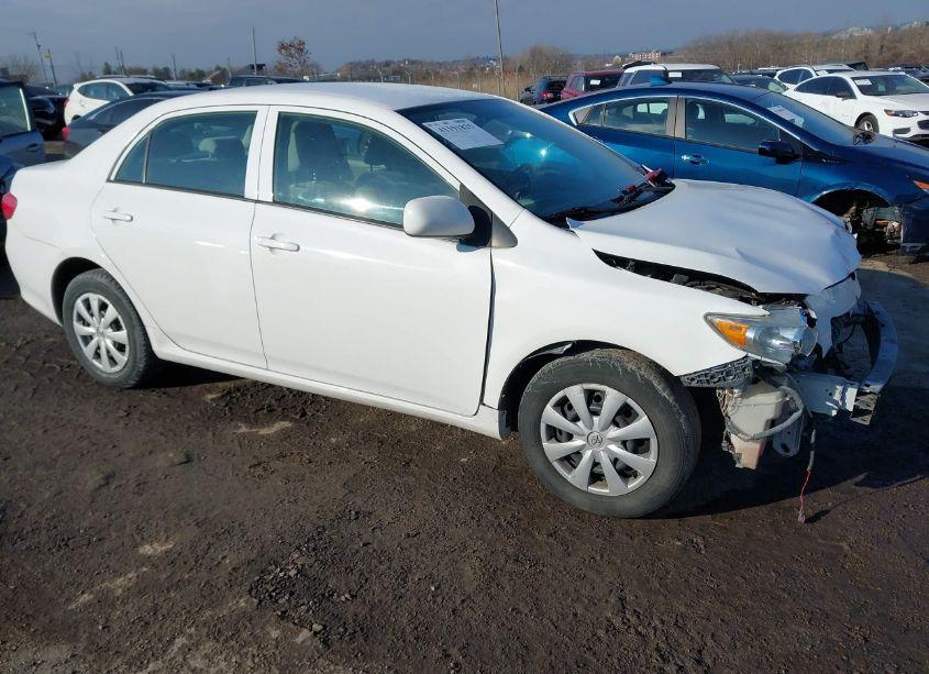 2009 Toyota Corolla LE (VIN 2T1BU40E19C106363) main photo