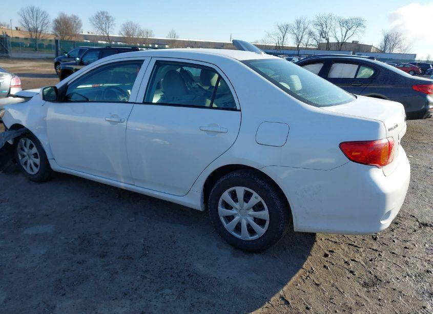 Photo 3 of 2009 Toyota Corolla LE (VIN 2T1BU40E19C106363)