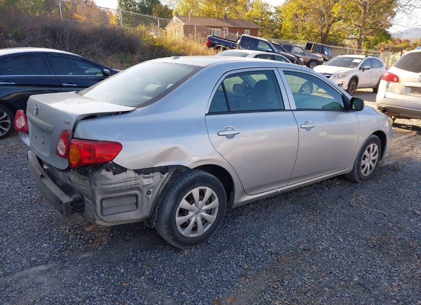 Photo 4 of 2009 Toyota Corolla LE (VIN 2T1BU40E19C135166)