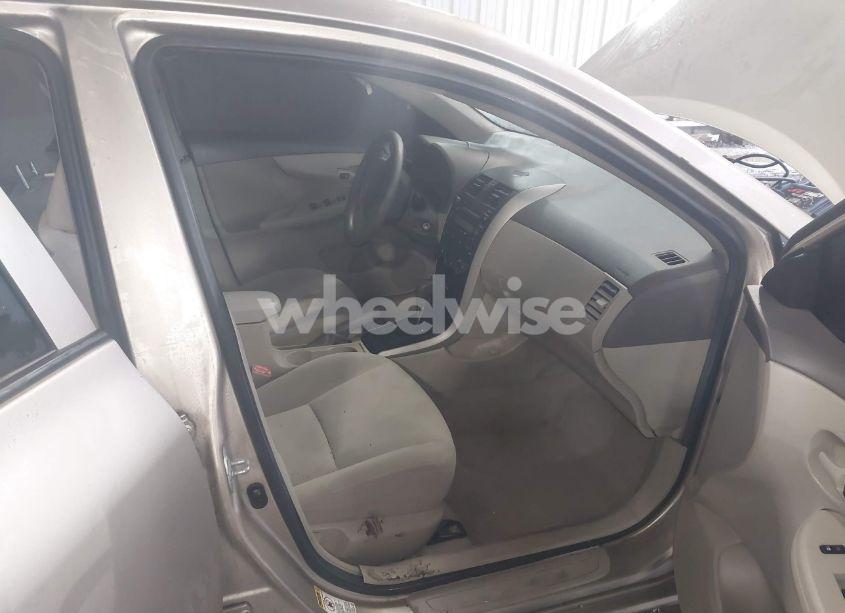 Photo 5 of 2009 Toyota Corolla LE (VIN 2T1BU40E19C164599)