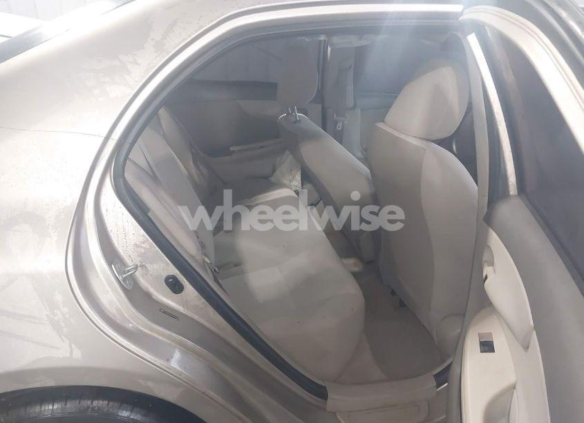 Photo 8 of 2009 Toyota Corolla LE (VIN 2T1BU40E19C164599)