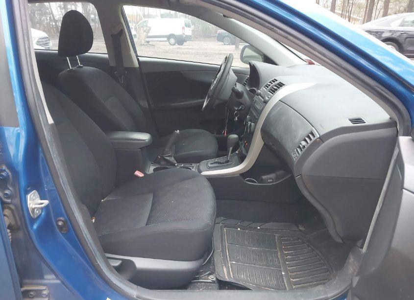 Photo 5 of 2009 Toyota Corolla S (VIN 2T1BU40E29C050742)