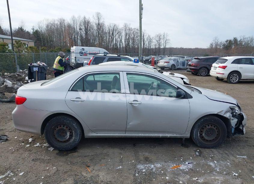 Photo 13 of 2009 Toyota Corolla LE (VIN 2T1BU40E29C126640)