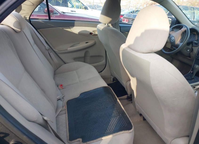 Photo 8 of 2009 Toyota Corolla LE (VIN 2T1BU40E29C126864)