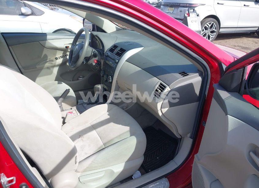 Photo 5 of 2009 Toyota Corolla LE (VIN 2T1BU40E29C128324)