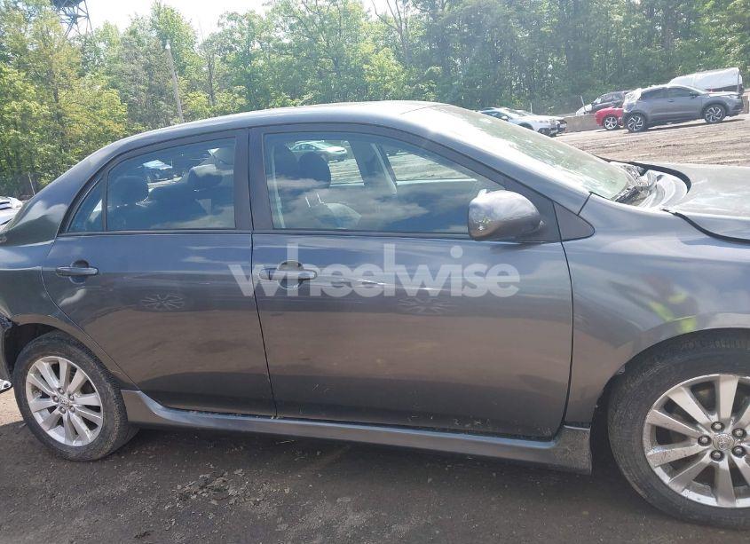 Photo 14 of 2009 Toyota Corolla S (VIN 2T1BU40E29C143132)