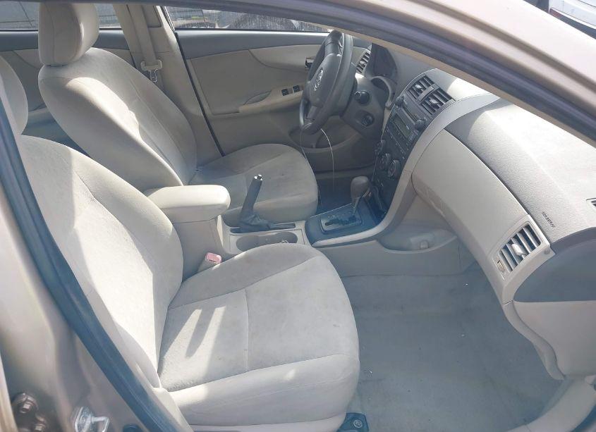 Photo 5 of 2009 Toyota Corolla LE (VIN 2T1BU40E29C149822)