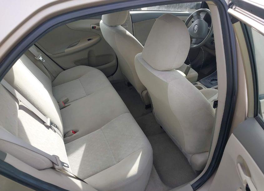 Photo 8 of 2009 Toyota Corolla LE (VIN 2T1BU40E29C149822)