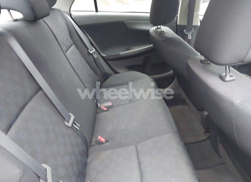 Photo 8 of 2009 Toyota Corolla S (VIN 2T1BU40E29C156642)