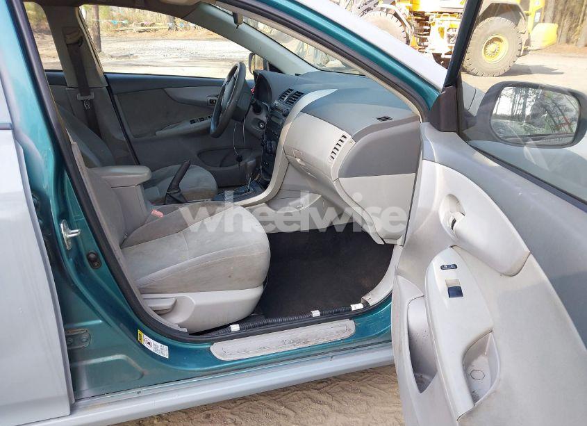 Photo 5 of 2009 Toyota Corolla LE (VIN 2T1BU40E29C171464)