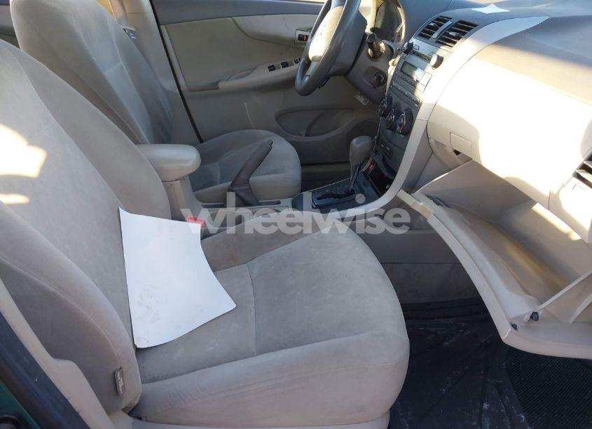 Photo 5 of 2009 Toyota Corolla LE (VIN 2T1BU40E29C172534)
