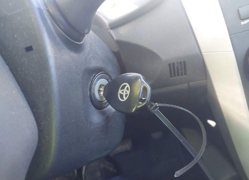 Photo 11 of 2009 Toyota Corolla S (VIN 2T1BU40E39C035604)