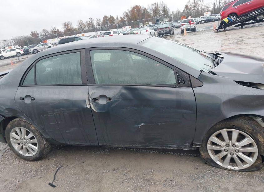 Photo 12 of 2009 Toyota Corolla S (VIN 2T1BU40E39C146685)