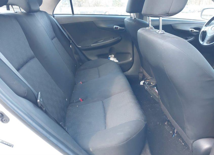 Photo 8 of 2009 Toyota Corolla S (VIN 2T1BU40E49C077277)