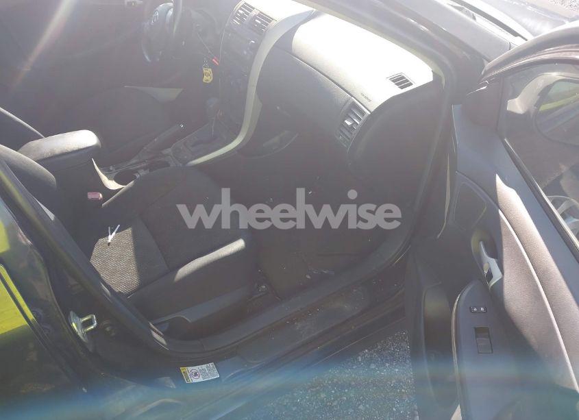 Photo 5 of 2009 Toyota Corolla S (VIN 2T1BU40E49C098565)