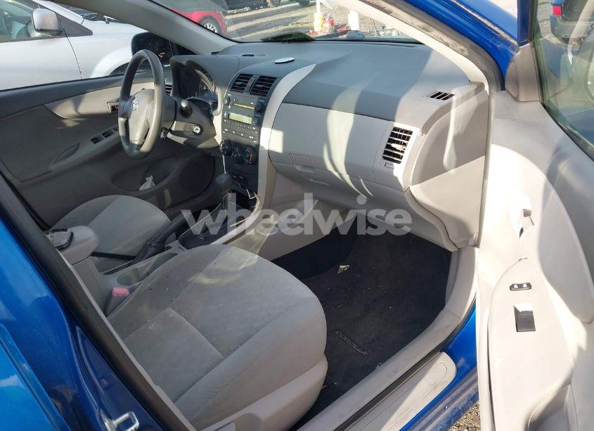 Photo 5 of 2009 Toyota Corolla S/LE/XLE (VIN 2T1BU40E49C168663)