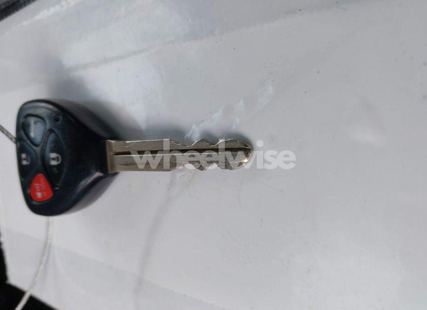 Photo 11 of 2009 Toyota Corolla S (VIN 2T1BU40E59C052257)