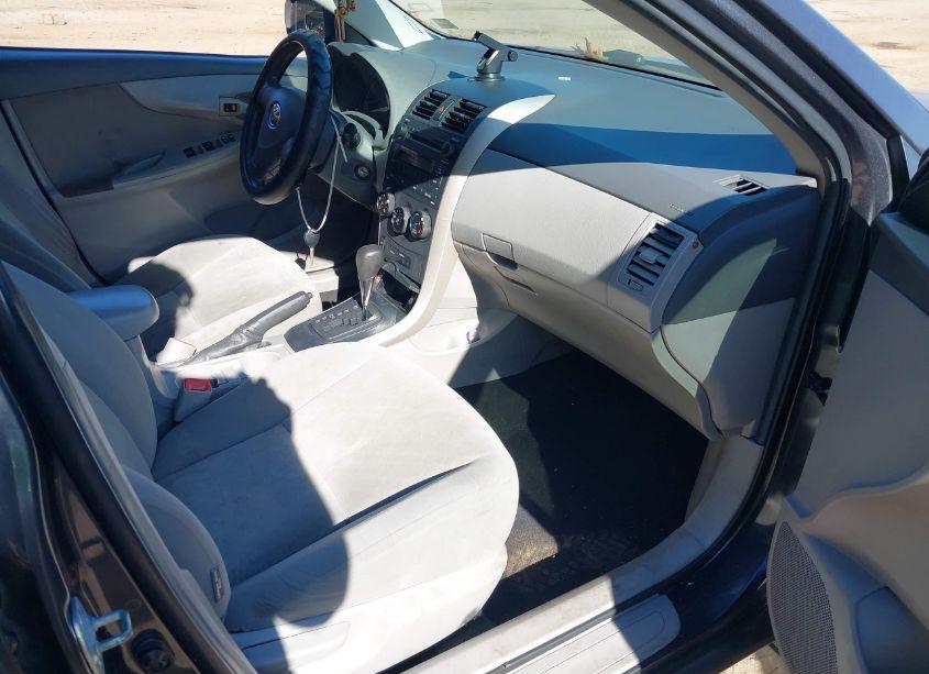 Photo 5 of 2009 Toyota Corolla LE (VIN 2T1BU40E59C058673)