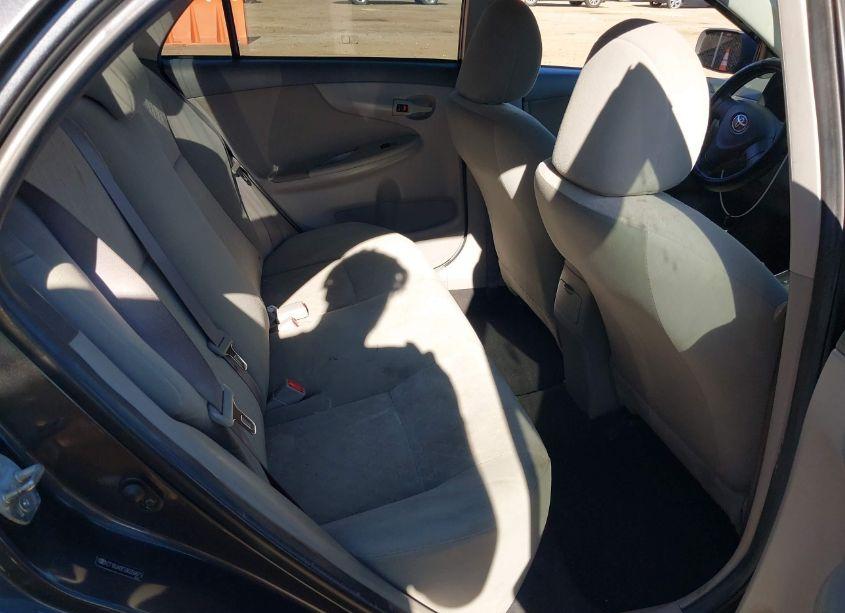 Photo 8 of 2009 Toyota Corolla LE (VIN 2T1BU40E59C058673)