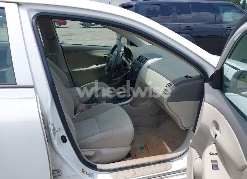 Photo 5 of 2009 Toyota Corolla LE (VIN 2T1BU40E59C104664)