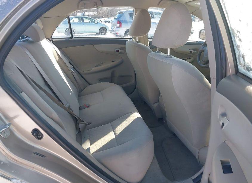 Photo 8 of 2009 Toyota Corolla LE (VIN 2T1BU40E59C108696)