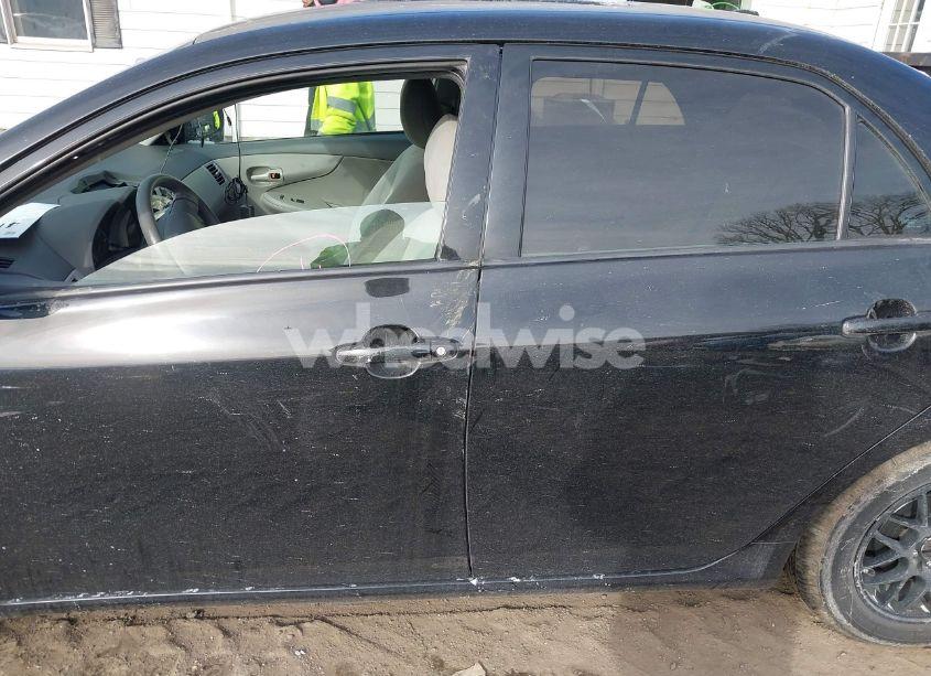 Photo 14 of 2009 Toyota Corolla LE (VIN 2T1BU40E69C009191)