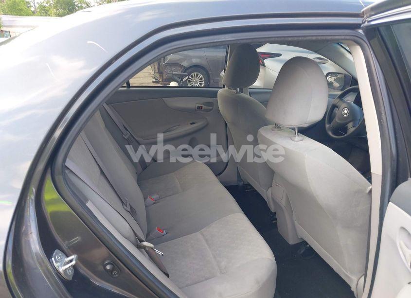 Photo 8 of 2009 Toyota Corolla LE (VIN 2T1BU40E69C096901)