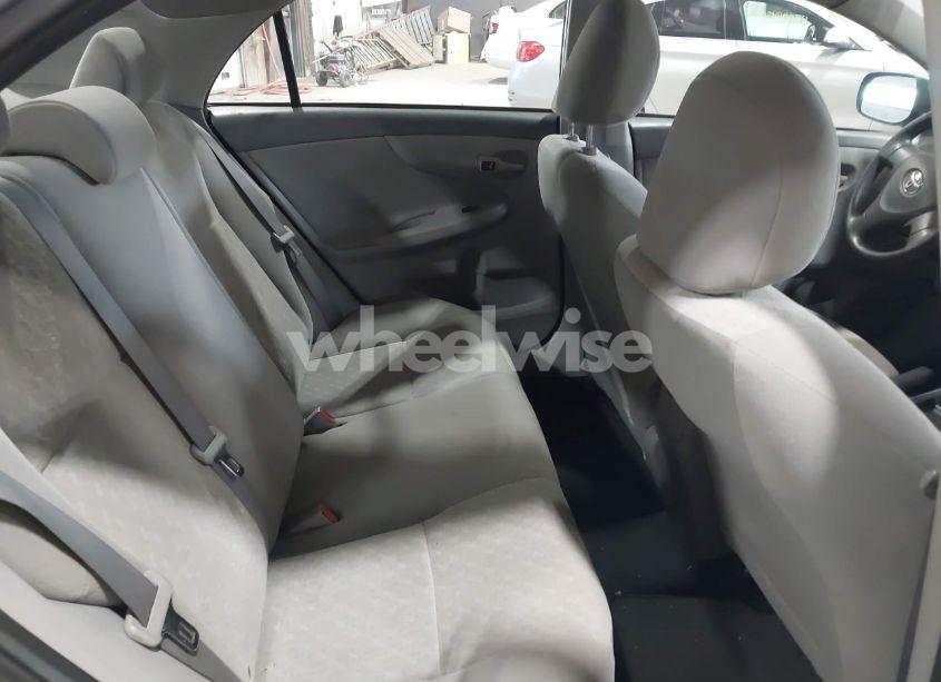 Photo 8 of 2009 Toyota Corolla LE (VIN 2T1BU40E69C130528)