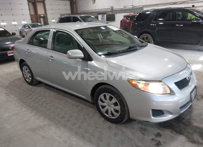 2009 Toyota Corolla LE (VIN 2T1BU40E69C155803) main photo