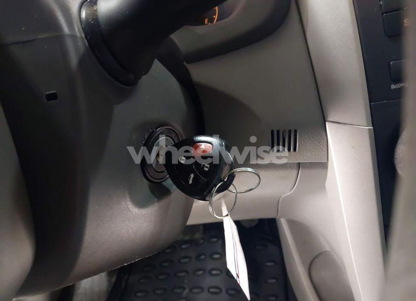 Photo 11 of 2009 Toyota Corolla LE (VIN 2T1BU40E69C155803)