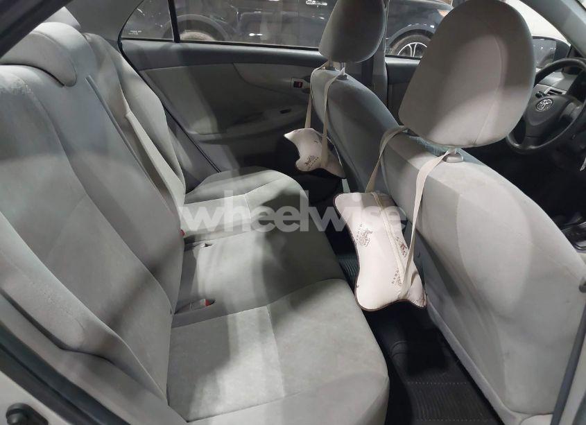 Photo 8 of 2009 Toyota Corolla LE (VIN 2T1BU40E69C155803)