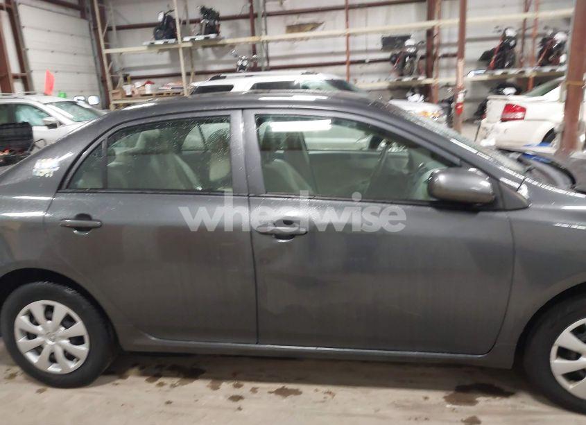 Photo 13 of 2009 Toyota Corolla LE (VIN 2T1BU40E69C183133)