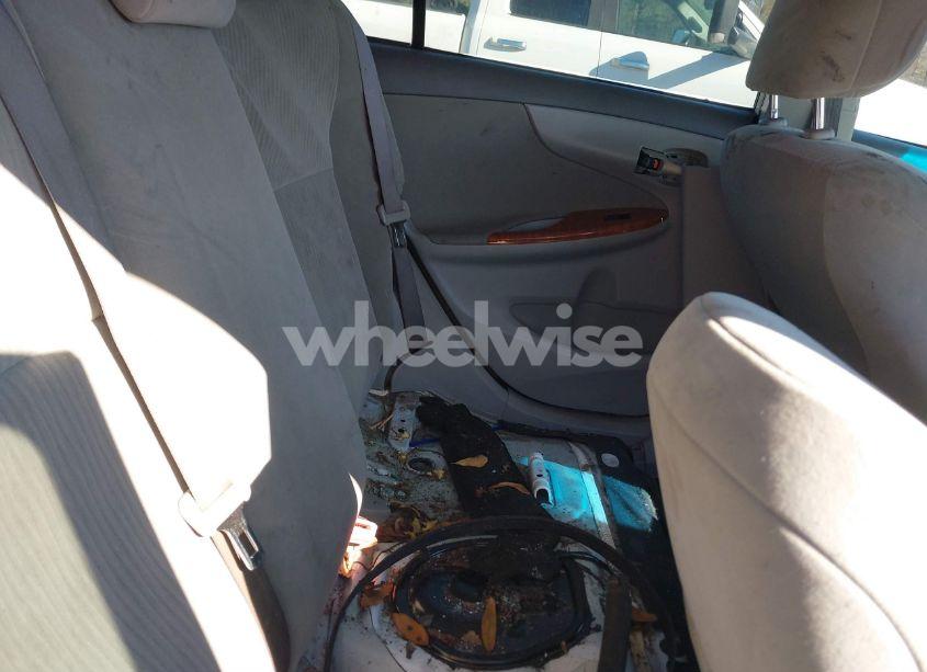 Photo 8 of 2009 Toyota Corolla XLE (VIN 2T1BU40E79C039106)