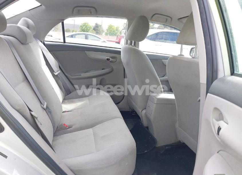 Photo 8 of 2009 Toyota Corolla LE (VIN 2T1BU40E79C040157)