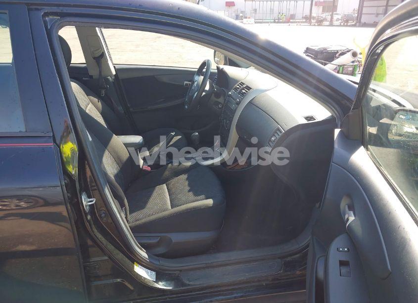 Photo 5 of 2009 Toyota Corolla S (VIN 2T1BU40E79C071649)