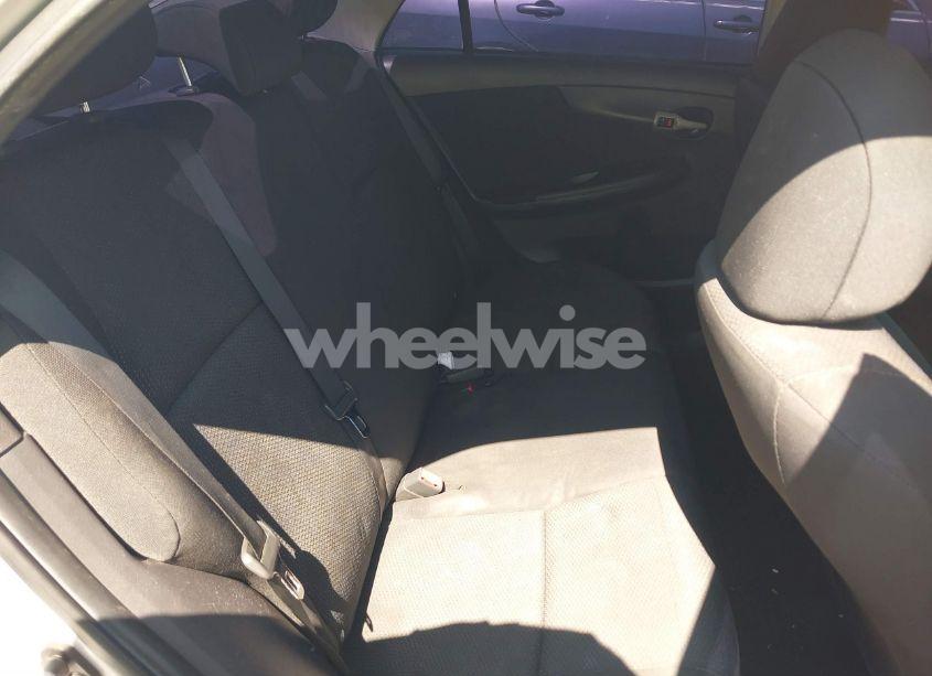 Photo 8 of 2009 Toyota Corolla S (VIN 2T1BU40E79C147810)