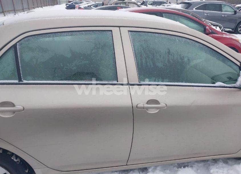 Photo 13 of 2009 Toyota Corolla LE (VIN 2T1BU40E79C156474)