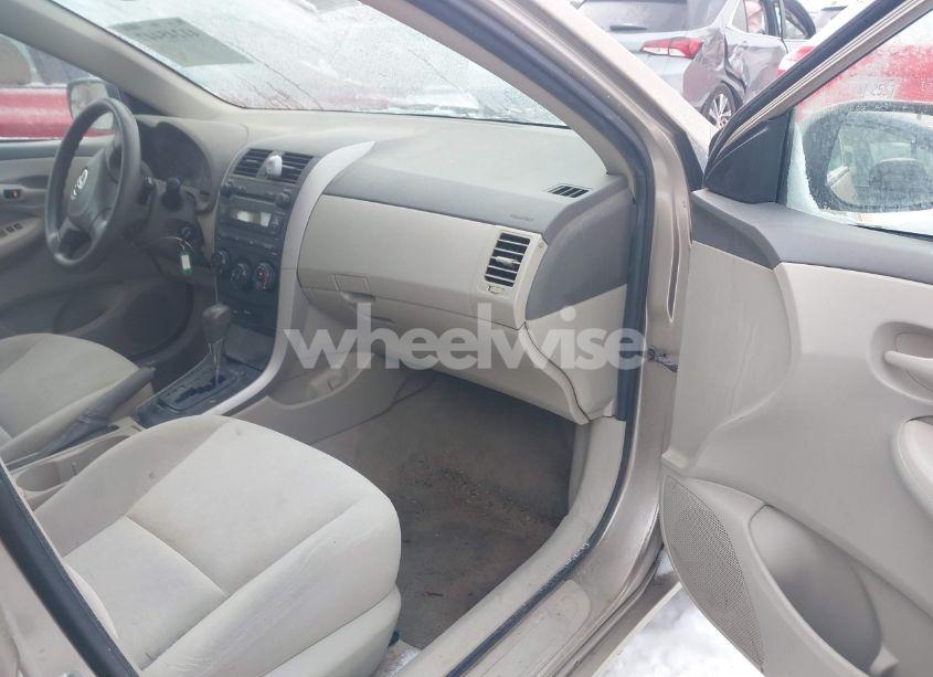 Photo 5 of 2009 Toyota Corolla LE (VIN 2T1BU40E79C156474)