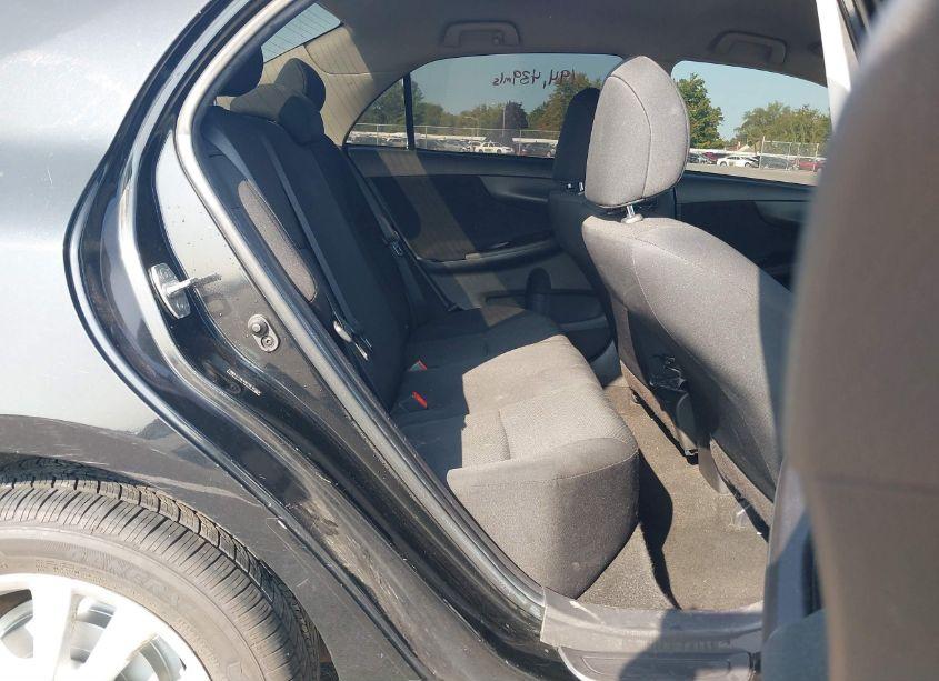 Photo 8 of 2009 Toyota Corolla S (VIN 2T1BU40E79C165904)