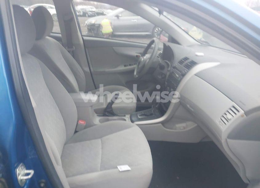 Photo 5 of 2009 Toyota Corolla LE (VIN 2T1BU40E89C018460)