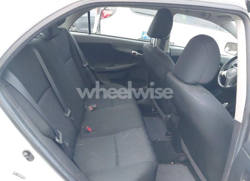 Photo 8 of 2009 Toyota Corolla S (VIN 2T1BU40E89C025375)