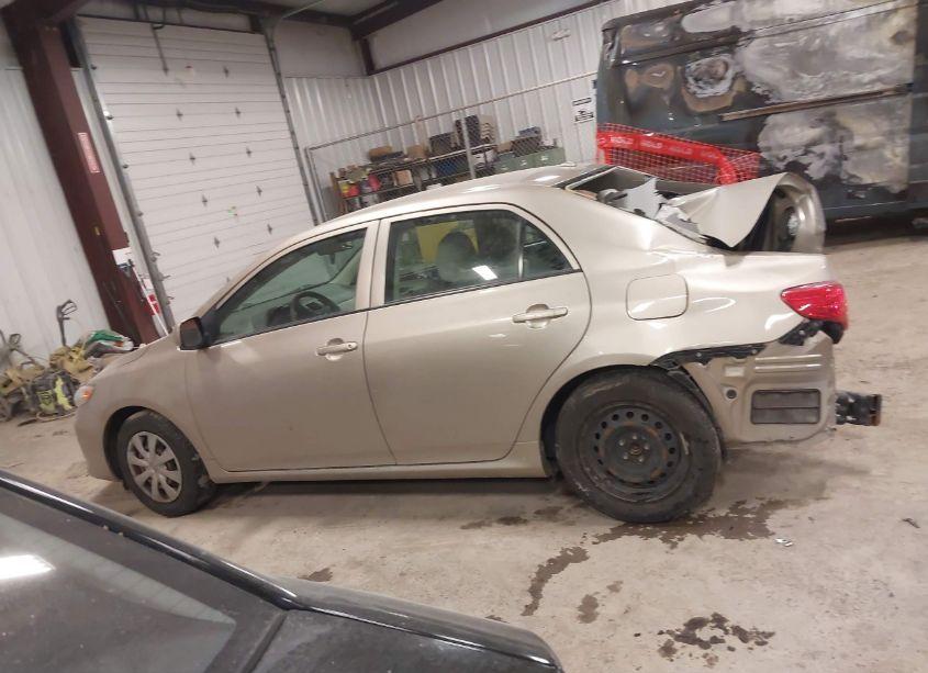 Photo 13 of 2009 Toyota Corolla LE (VIN 2T1BU40E89C045187)