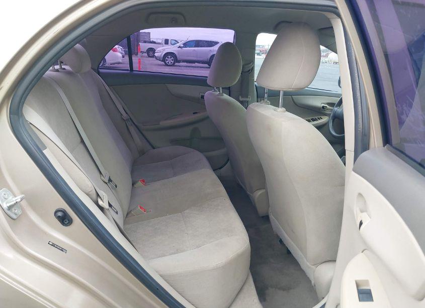 Photo 8 of 2009 Toyota Corolla LE (VIN 2T1BU40E89C118896)