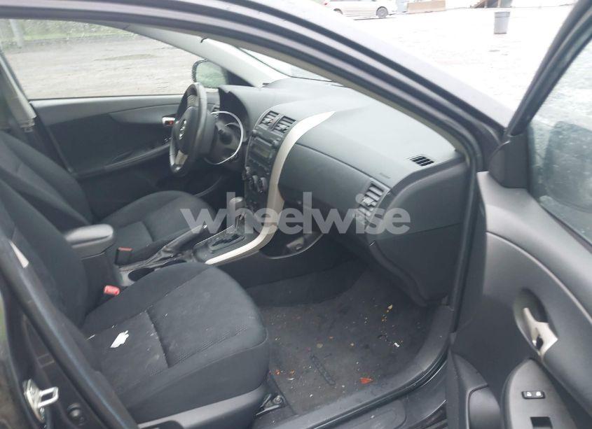 Photo 5 of 2009 Toyota Corolla S (VIN 2T1BU40E89C164258)