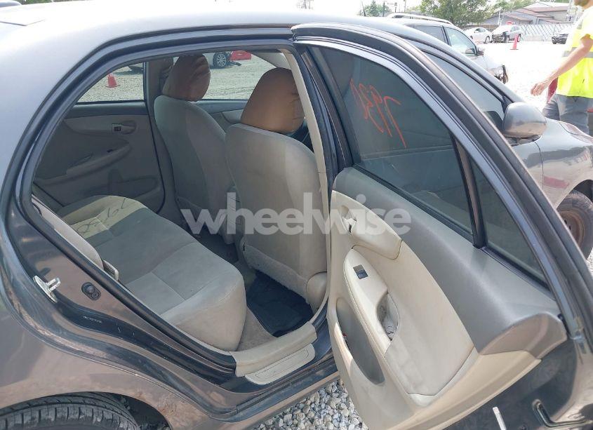 Photo 8 of 2009 Toyota Corolla LE (VIN 2T1BU40E89C164924)