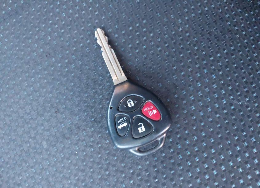 Photo 11 of 2009 Toyota Corolla S (VIN 2T1BU40E99C022579)