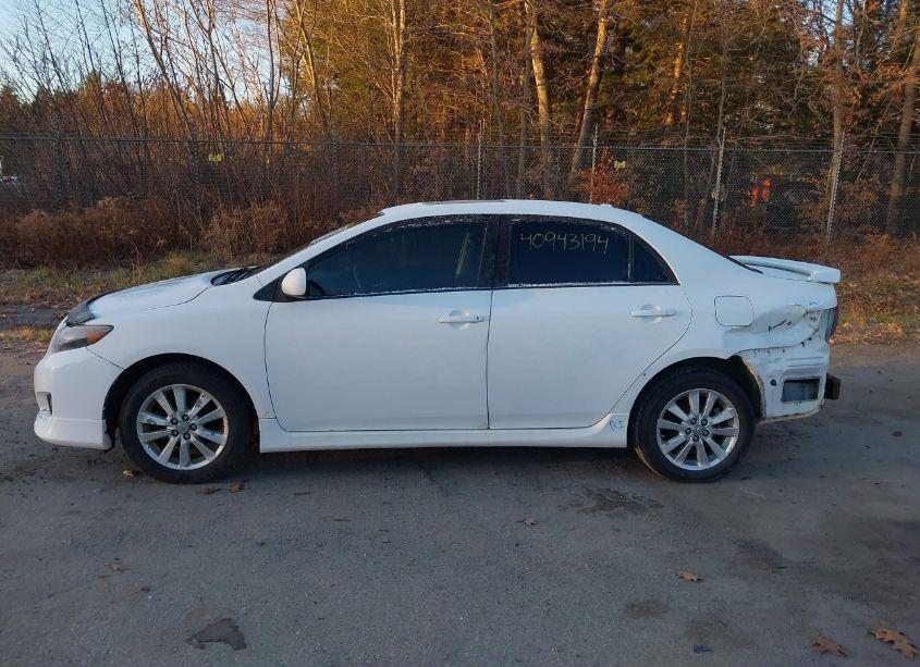 Photo 12 of 2009 Toyota Corolla S (VIN 2T1BU40E99C022579)
